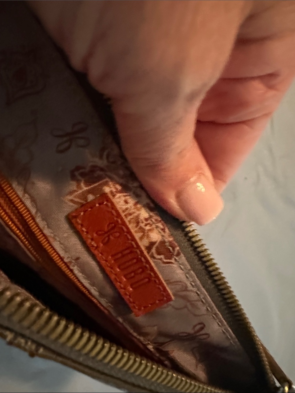 HOBO Olive Green Leather Wristlet Clutch - Picture 3 of 7